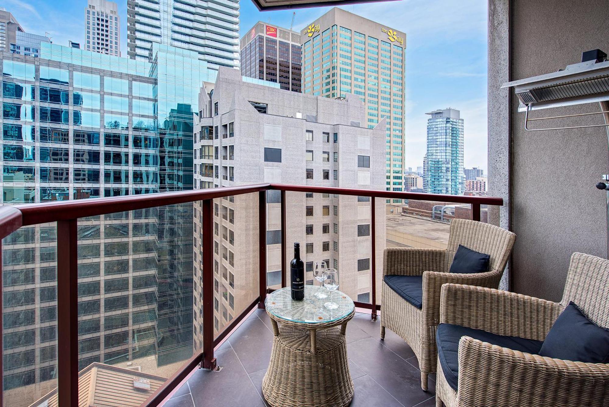 Sky Suites Yorkville Toronto Eksteriør bilde